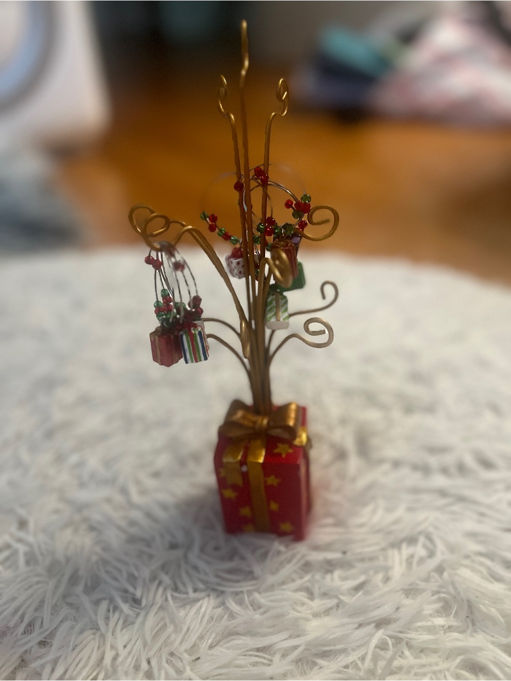 Festive Red & Gold Mini Gift Tree Ornament